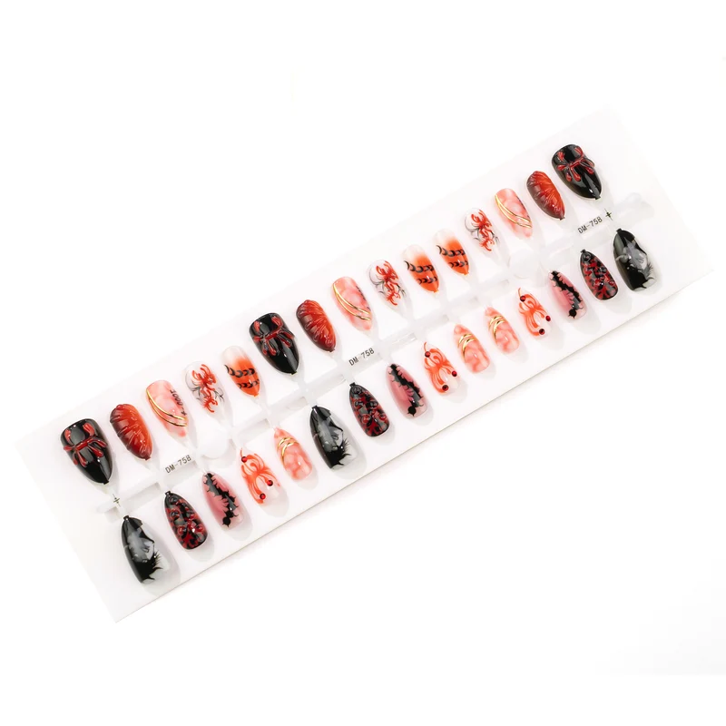 Künstlerisches Press-On-Nagelkunst-Set mit kunstvollen Spinnen- und Schädel-Designs Brehn