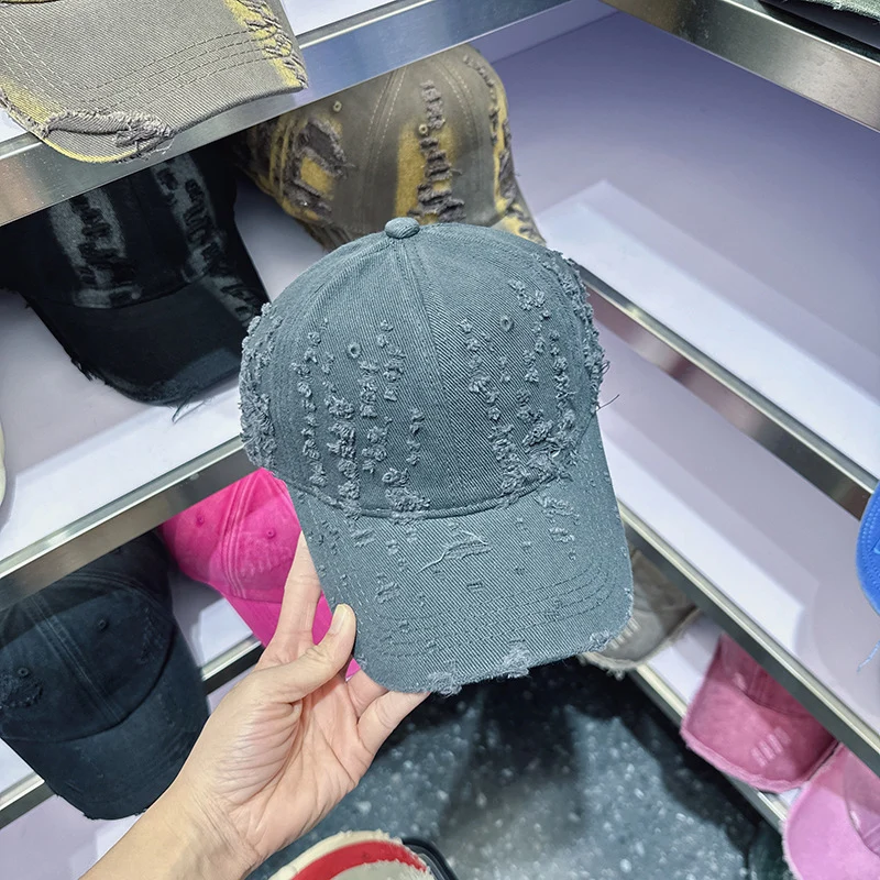 Damen Baseballkappe im Used-Look aus Jeans Skanto