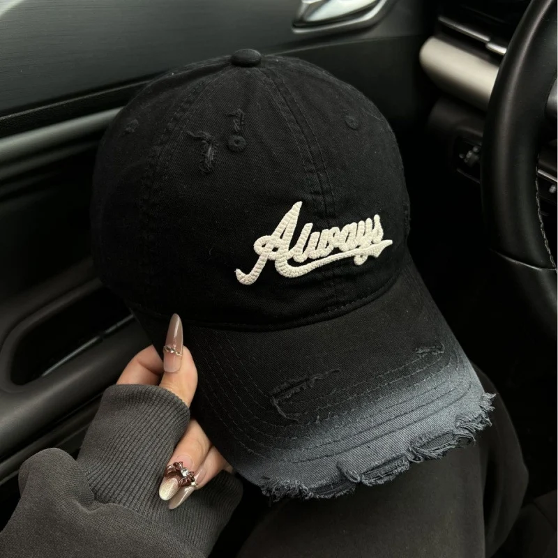 Damen Baseballkappe im Used-Look aus Jeans Skanto