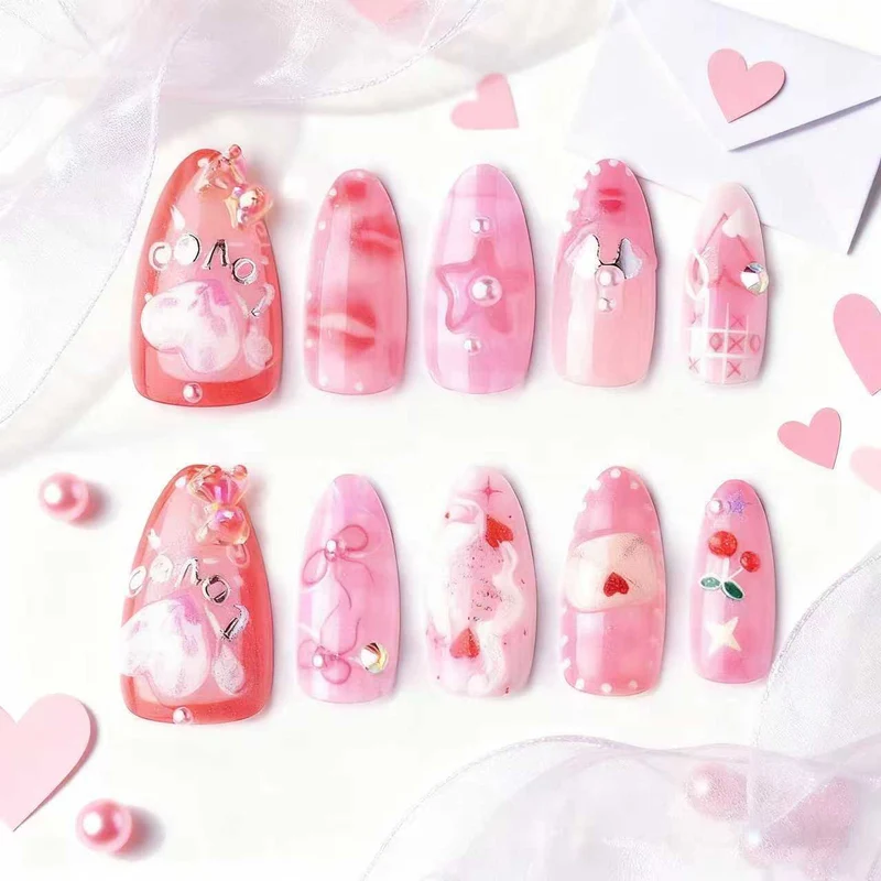 Künstlerisches Herz-Themen Press-On Nagelkunst Set Brehn