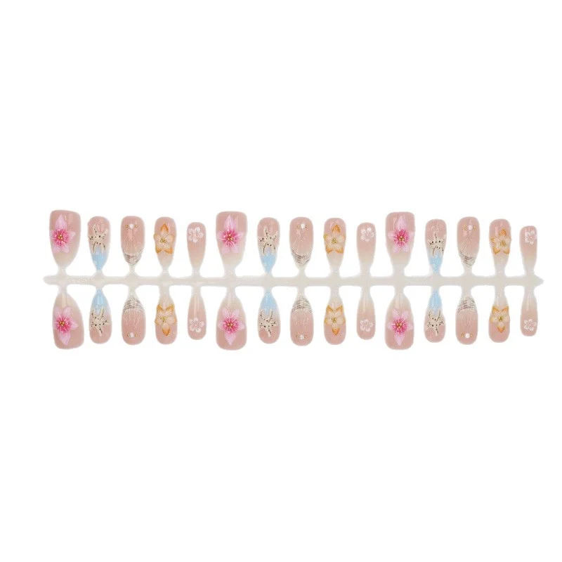 Künstlerisches floral-verziertes Press-On Nagelset Brehn