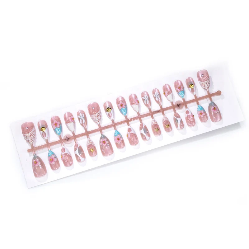 Künstlerisches Floral Verziertes Press-On Nail Art Set Brehn