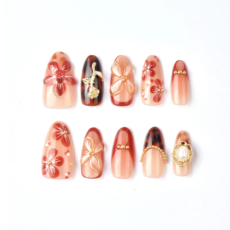 Künstlerische florale veredelte Press-On-Nagelkunst Brehn