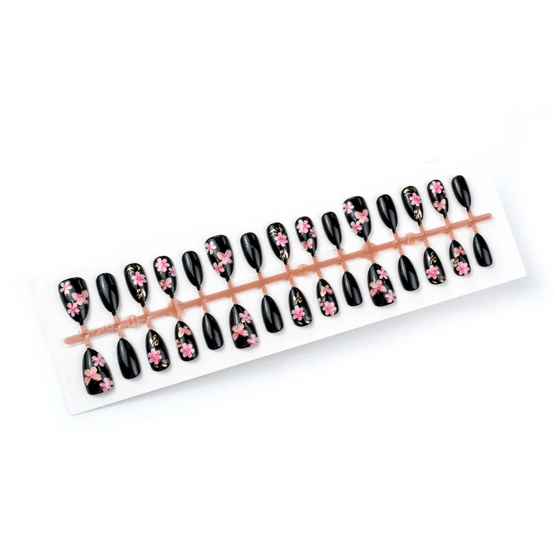 Künstlerische floral-verzierte Press-On Nagelkunst Brehn