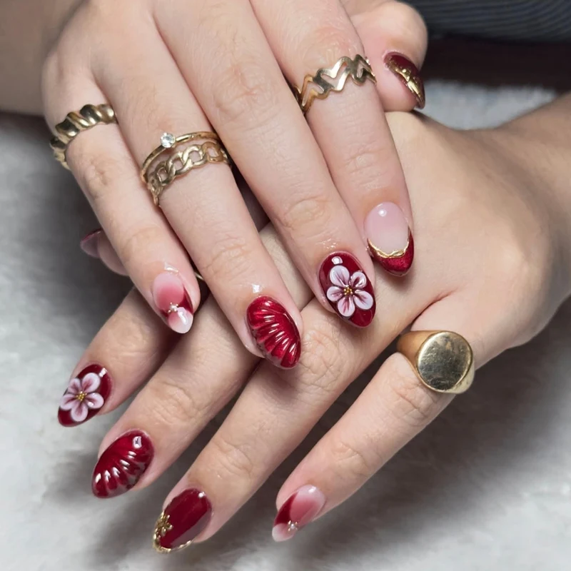 Künstlerische florale und Ombre Druck-Nagelkunst Brehn