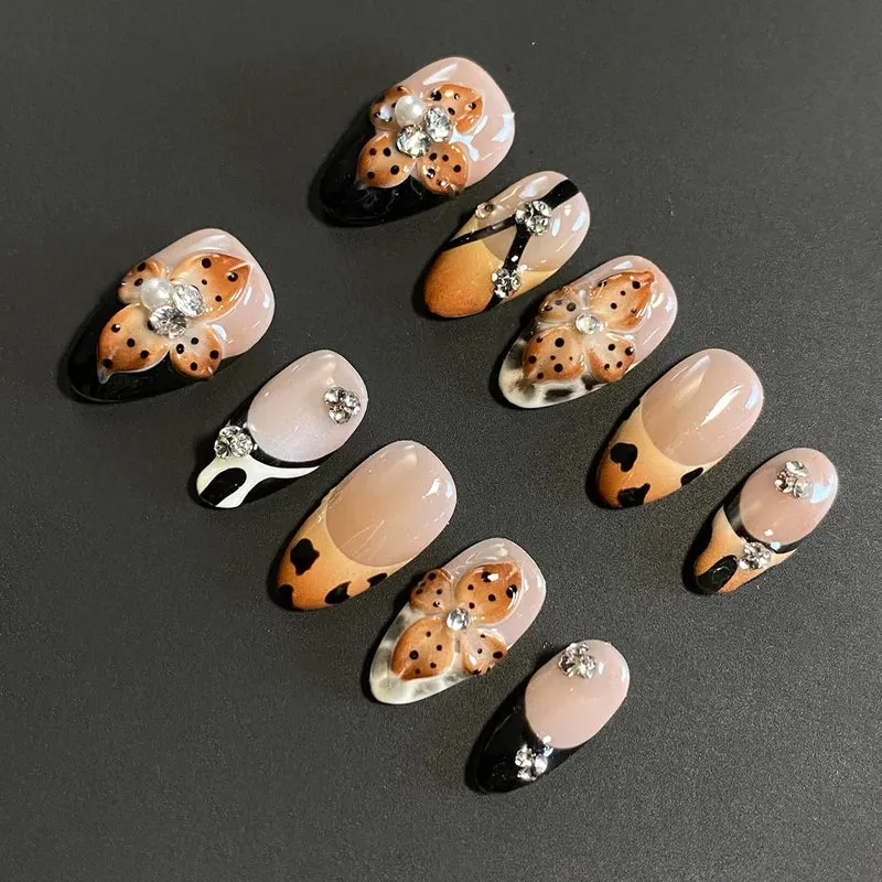 Künstlerisches Floral- und Leoparden-Design Press-On-Nagelset Brehn