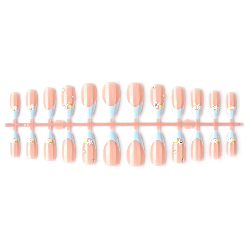 Künstlerische florale und mit Juwelen verzierte Press-On Nail Art Brehn