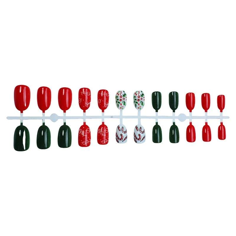 Weihnachts Kunstnagelset mit festlichen Motiven und Glitzerakzenten Brehn