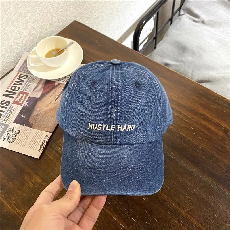 Lässige Distressed-Denim-Kappe für Damen Skanto