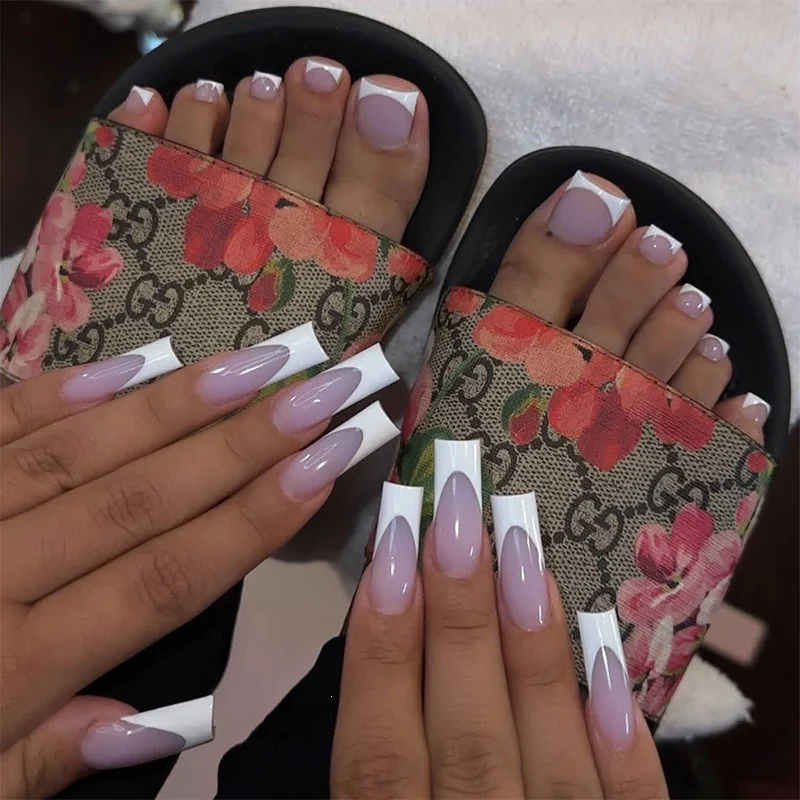 Kunstnail Set mit eleganten French-Spitzen Brehn