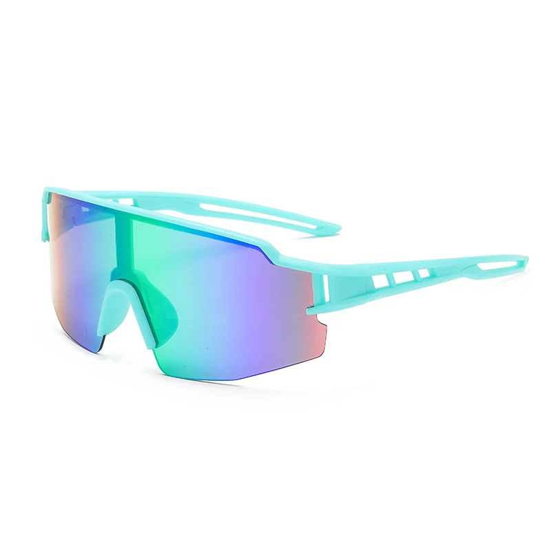 Unisex Skanto Sport-Wrap-Sonnenbrille mit ultraleichter Polycarbonat-Linse und rutschfesten Nasenpads