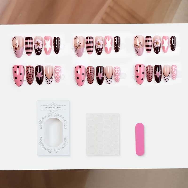 Kunstnagelset mit kreativen Mustern und einzigartigen Designs Brehn