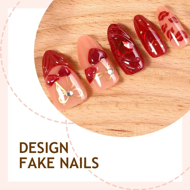 Kunstnagelset mit kreativen Herzdesigns Brehn