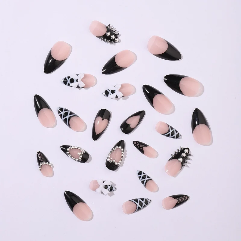 Kunstnagelset mit kreativen, glitzernden Akzenten Brehn