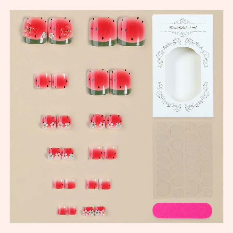 Kunstnagelset mit Wassermelonen-Design und floralen Akzenten Brehn