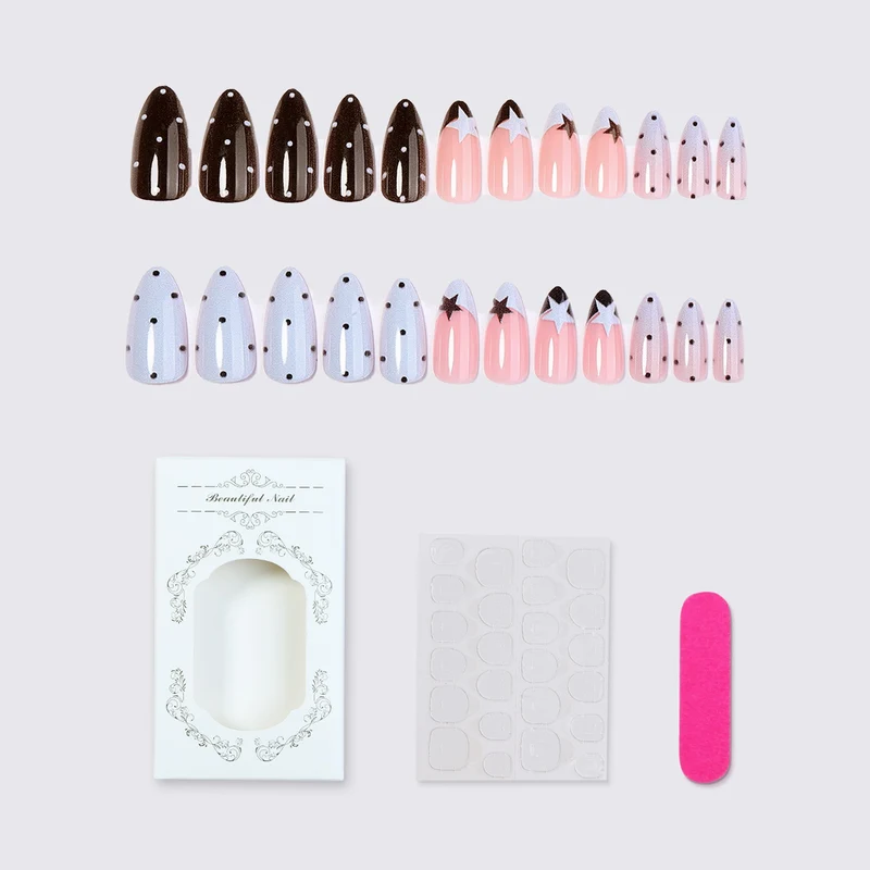 Kunstnagelset mit verspielten Designs Brehn