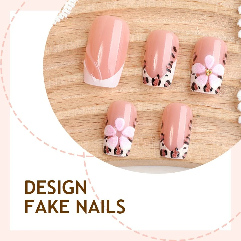 Kunstnagelset mit kreativen floralen und Leopardenmotiven Brehn