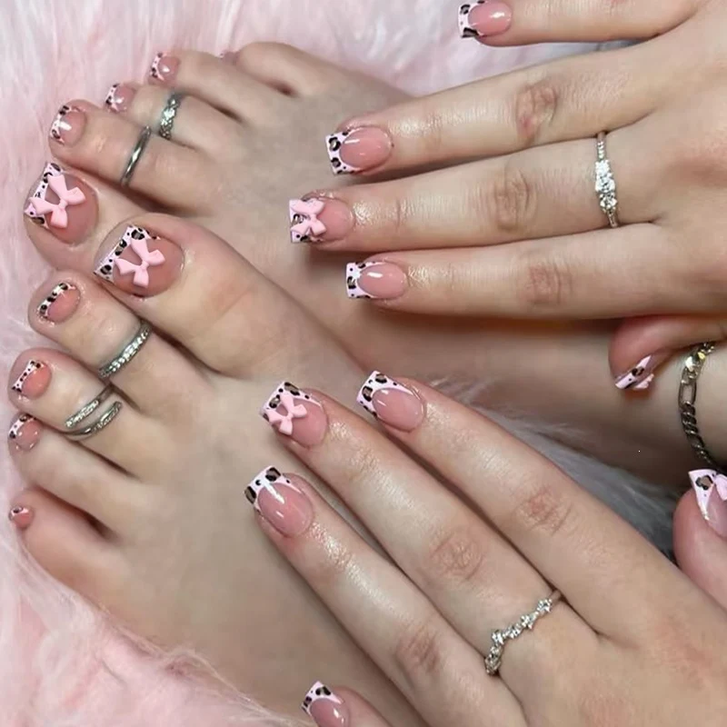 Kunstnagelset mit verspieltem Tiermotiv und elegantem Design Brehn