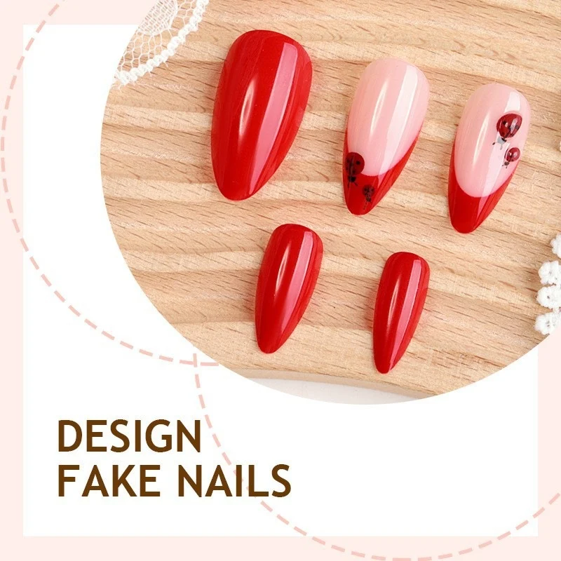 Kunstnagelset mit verspieltem Design und stilvollen Akzenten Brehn