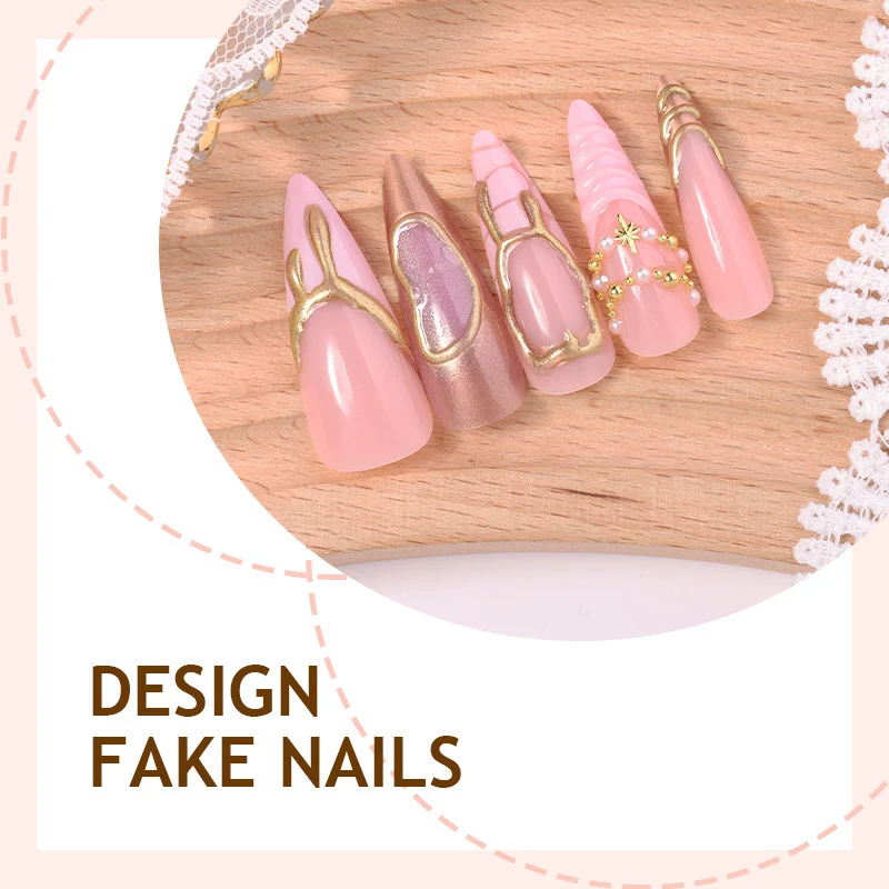 Kunstnagelset mit luxuriösen rosa Designs und Glamourösen Verzierungen Brehn