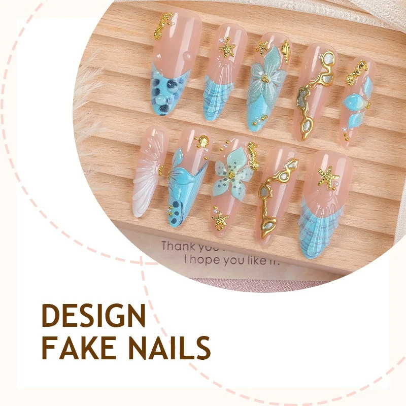 Kunstnagelset mit luxuriösen 3D-Motiven und Glitzerakzenten Brehn