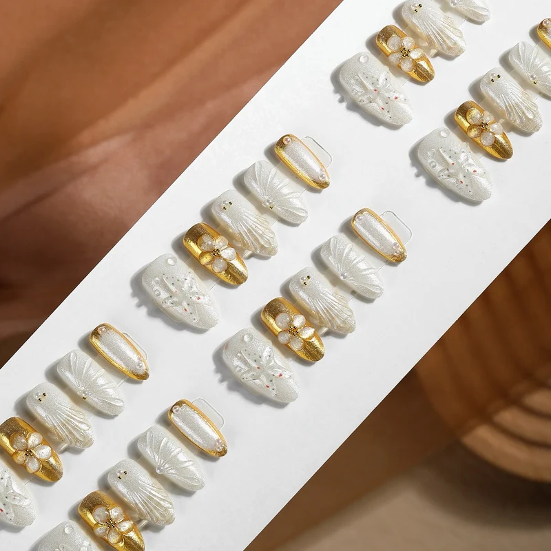 Kunstnagelset mit maritimen Motiven Brehn