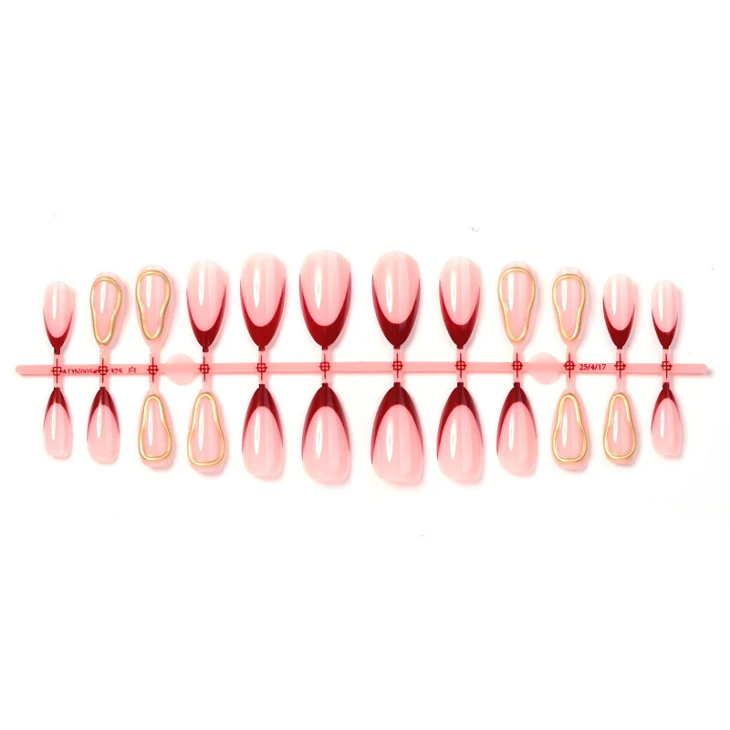 Kunstnagelset mit stilvollen Designs Brehn