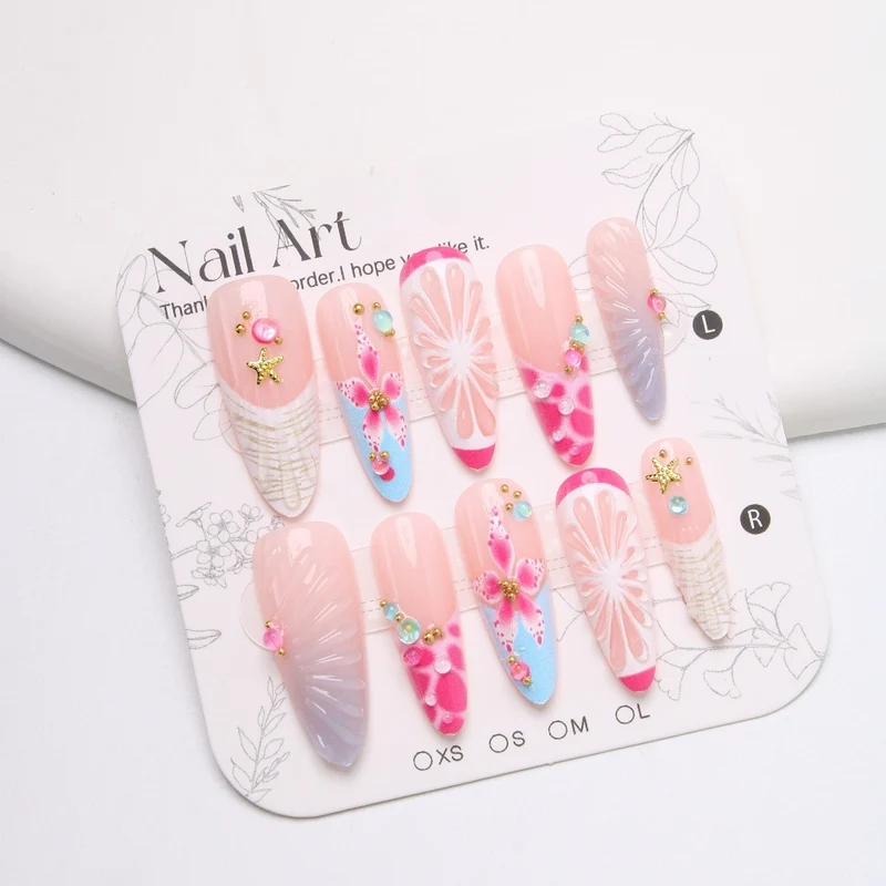 Kunstnagelset mit floralem und fröhlichem Design Brehn