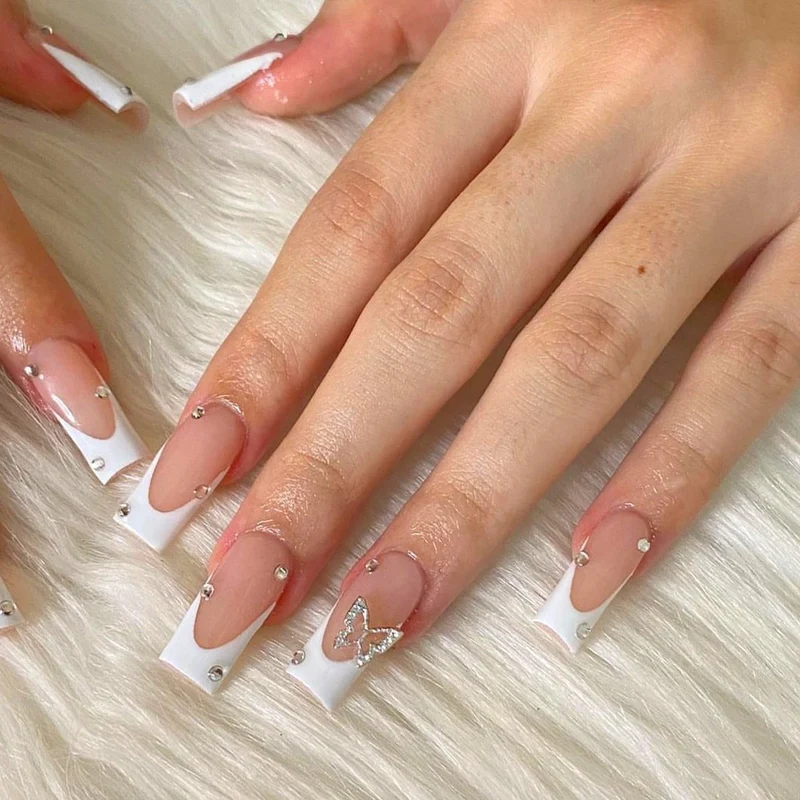 Kunstnagelset mit luxuriösem Hochglanz und eleganter Form Brehn