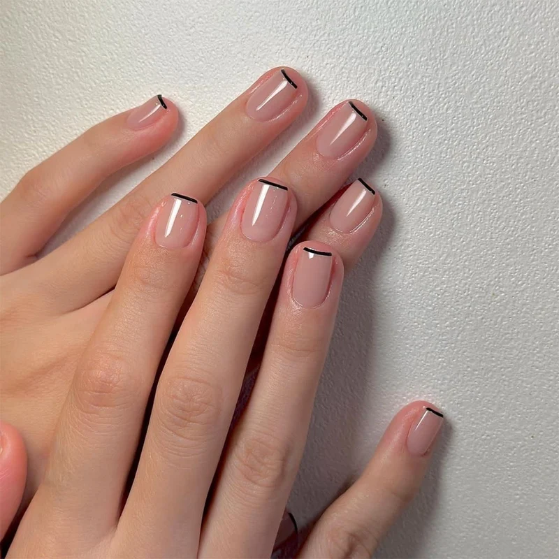 Kunstnagelset mit luxuriösem Hochglanz und eleganter Form Brehn
