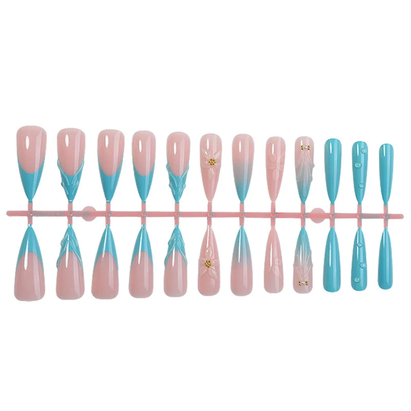 Kunstnagelset mit filigranen Designs Brehn