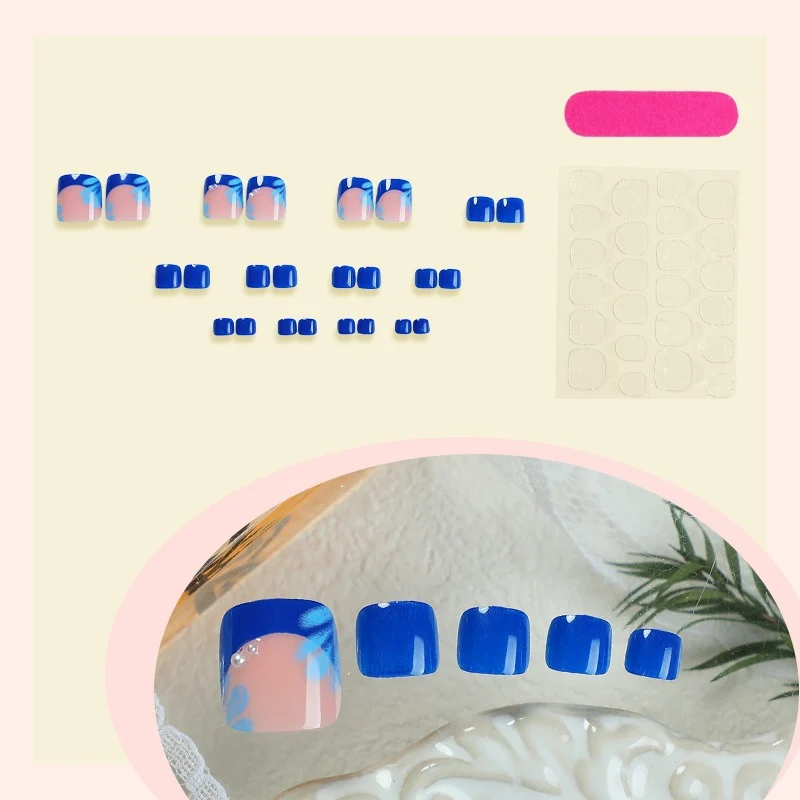 Kunstnagelset mit frühlingshaften Blumen-Designs und glitzernden Akzenten Brehn