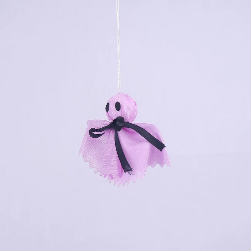 Dekorative Geisterfigur aus Satin
