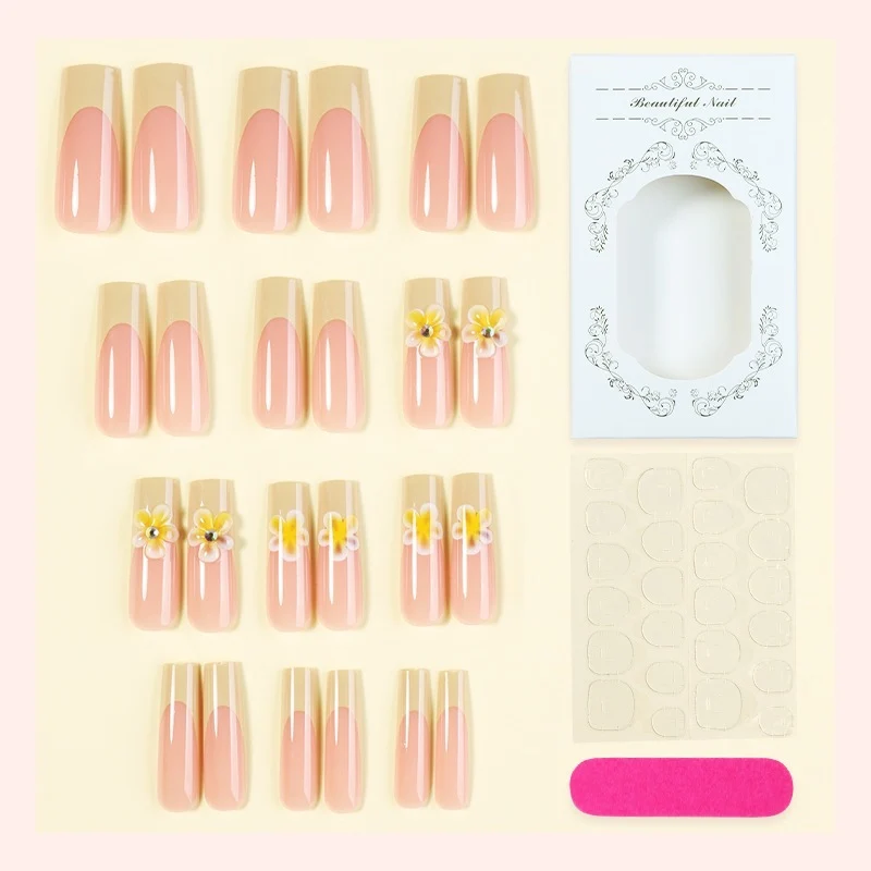 Kunstnagelset mit eleganten Flower-Designs Brehn