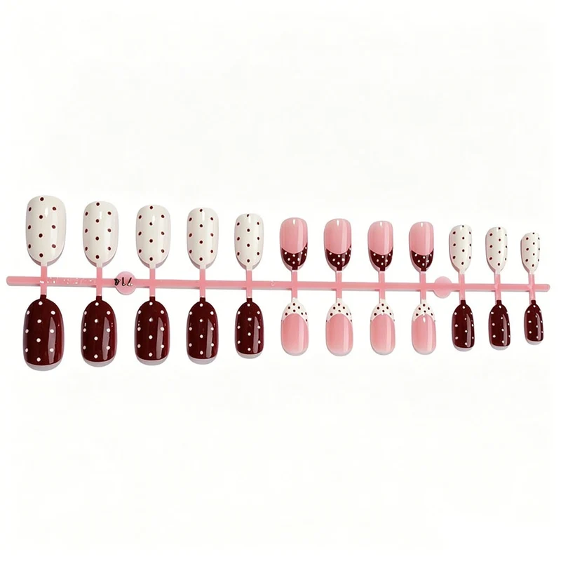 Kunstnagelset mit festlichen Punkte- und Farbverlauf-Designs Brehn