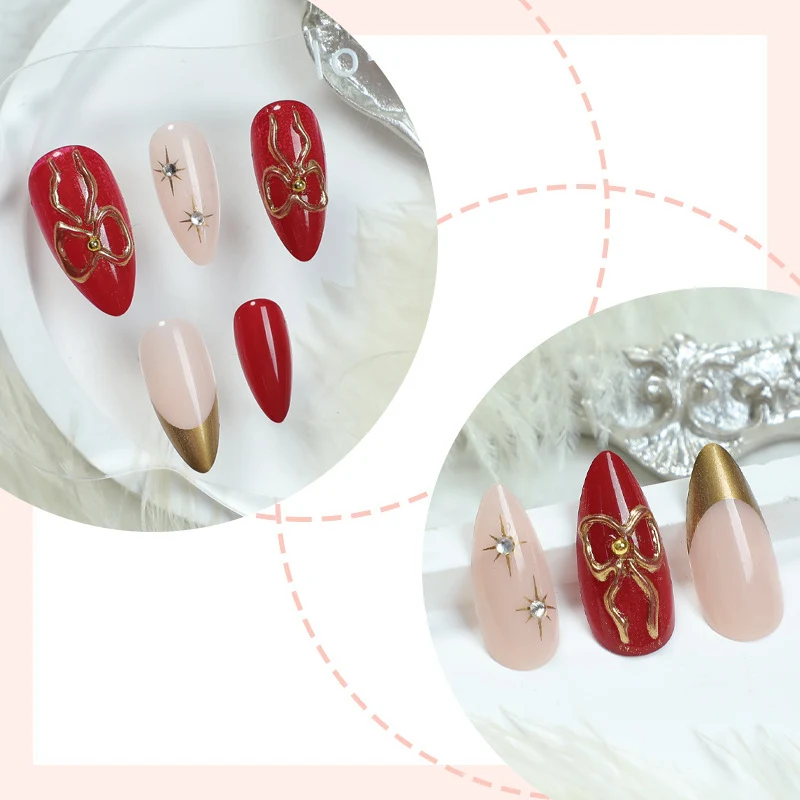 Kunstnagelset mit festlichen Motiven und eleganten 3D-Verzierungen Brehn