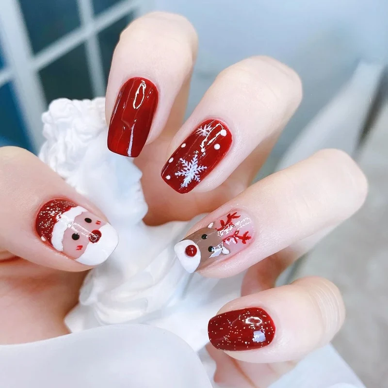 Kunstnagelset mit festlichem Winterthema Brehn