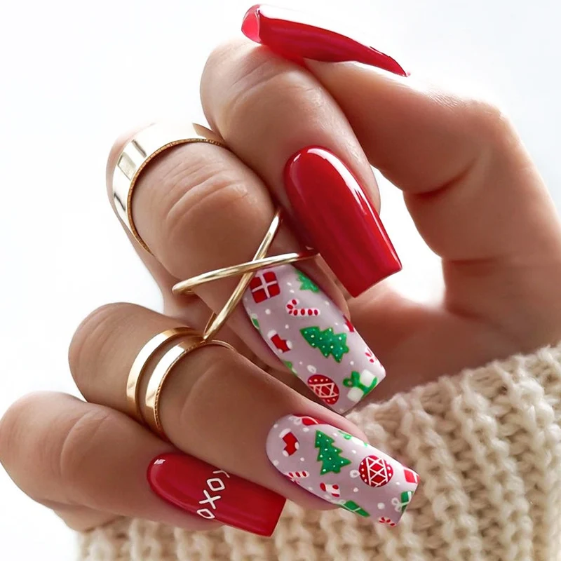 Kunstnagelset mit festlichem Winterthema Brehn