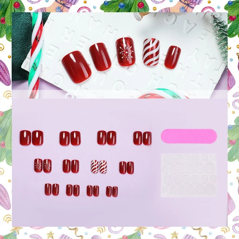 Kunstnagelset mit festlichem Weihnachtsdesign und luxuriösem Glanz Brehn