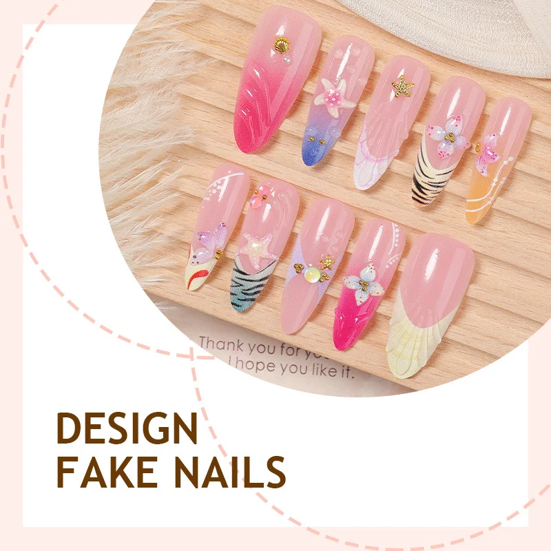 Kunstnagelset mit floralen und glamourösen Designs Brehn