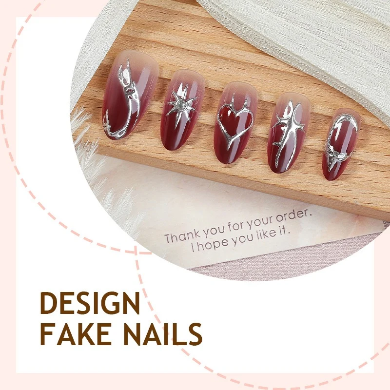 Kunstnagelset mit eleganten floralen Designs Brehn