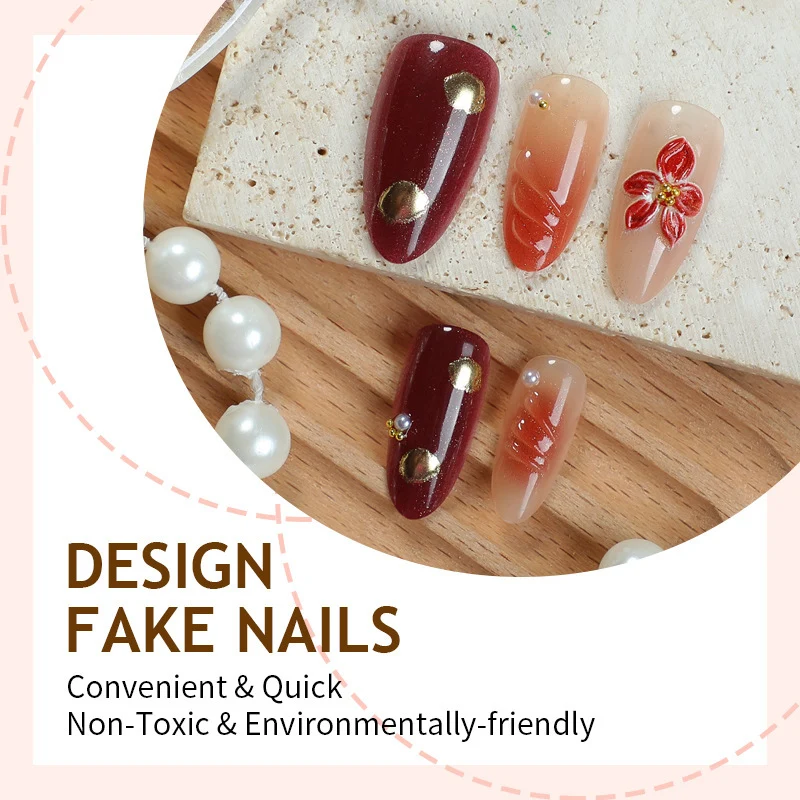 Kunstnagelset mit eleganten floralem Design und schimmernden Akzenten Brehn