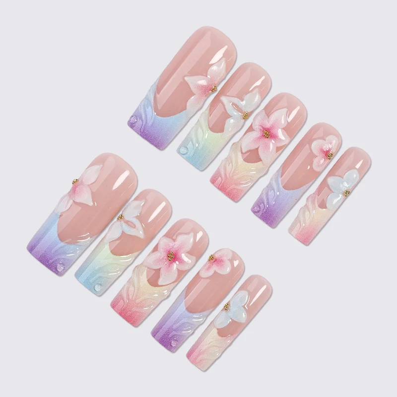 Kunstnagelset mit farbenfrohem Blüten-Design und eleganten Akzenten Brehn