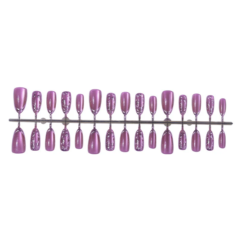 Kunstnagelset mit exquisitem Design und edlen Akzenten Brehn