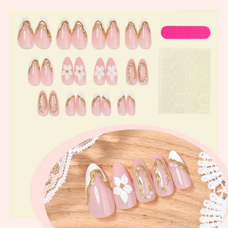 Kunstnagelset mit eleganter Blüten- und Glitzerverzierung Brehn