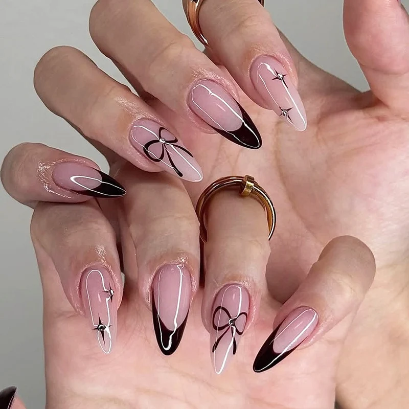 Kunstnagelset mit elegantem Ombre-Design und kreativem Schleifenmotiv Brehn