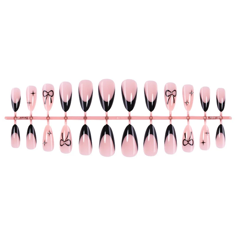 Kunstnagelset mit elegantem Ombre-Design und kreativem Schleifenmotiv Brehn