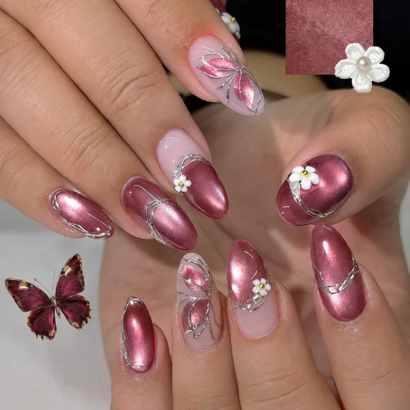 Kunstnagelset mit elegantem Metallic-Finish und zarten Blumendekoren Brehn