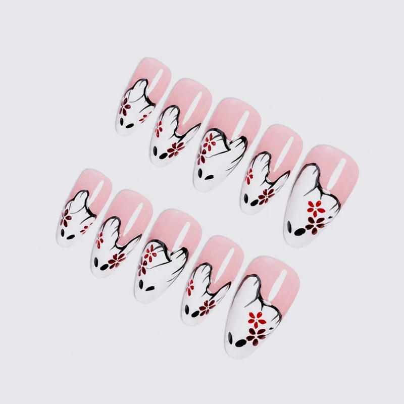 Kunstnagelset mit floralen Motiven und eleganten Verzierungen Brehn
