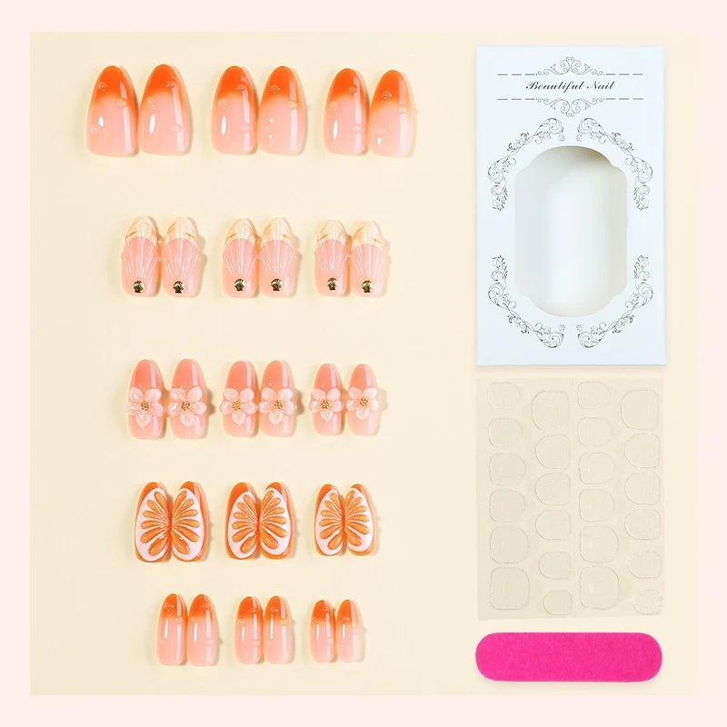 Kunstnagelset mit floralen Designs und Glitzer-Akzenten Brehn